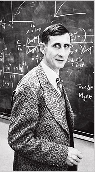 photo: Freeman Dyson in front of a chalk board. credit: William E. Sauro, New York Times photo: Freeman Dyson in front of a chalk board. credit: William E. Sauro, New York Times